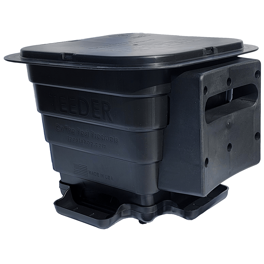 Product image of TF50 50# gravity feeder with the TF50TM Tree Mount with no background